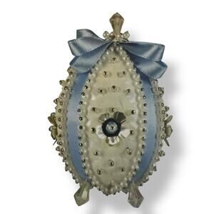 Ells Bells Pinfair UK  Carnation Blue Easter Egg Sequin Bead Ornament Kit PA54B